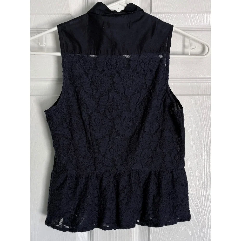 Abercrombie Kids Sleeveless Top Size Medium Black Lace Peplum Button Down Lace